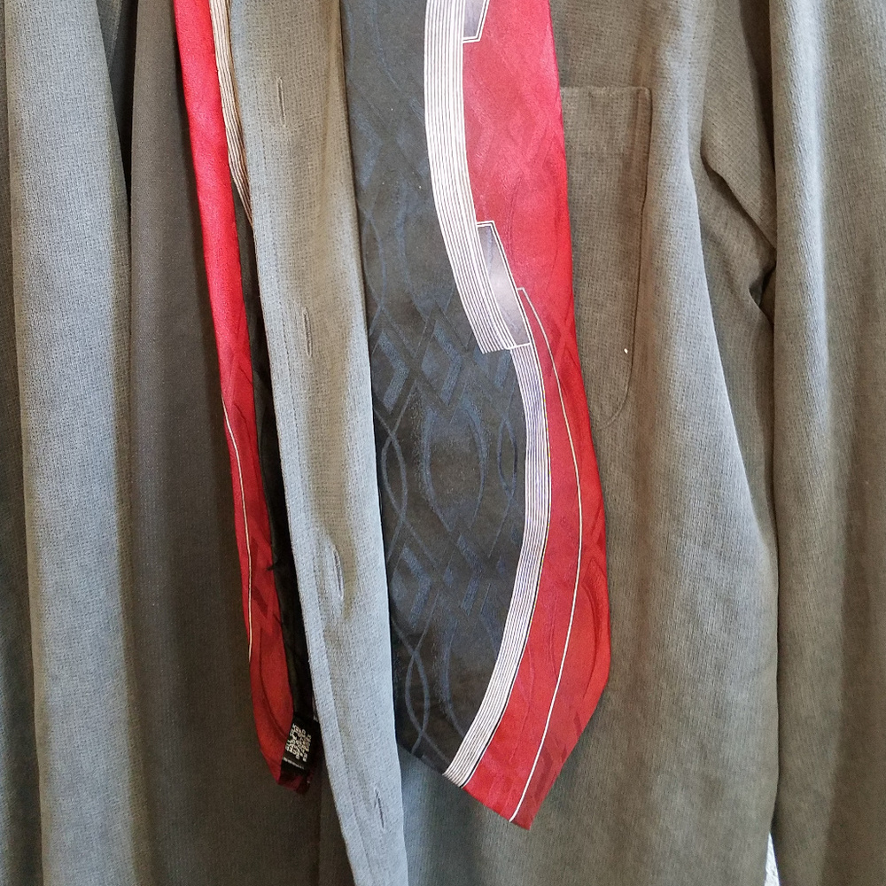 Gray, red and black swirl tie